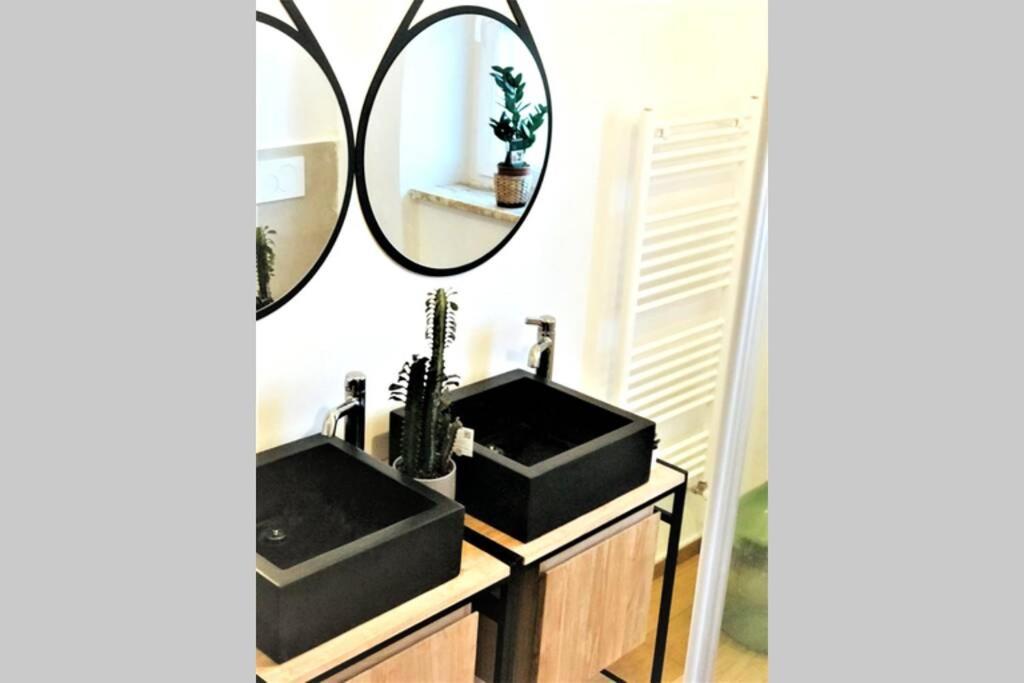 Luxus P4T Family 3 Bedroom With Pool, Tennis Court And Sauna Brindisi Esterno foto