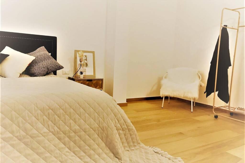 Luxus P4T Family 3 Bedroom With Pool, Tennis Court And Sauna Brindisi Esterno foto