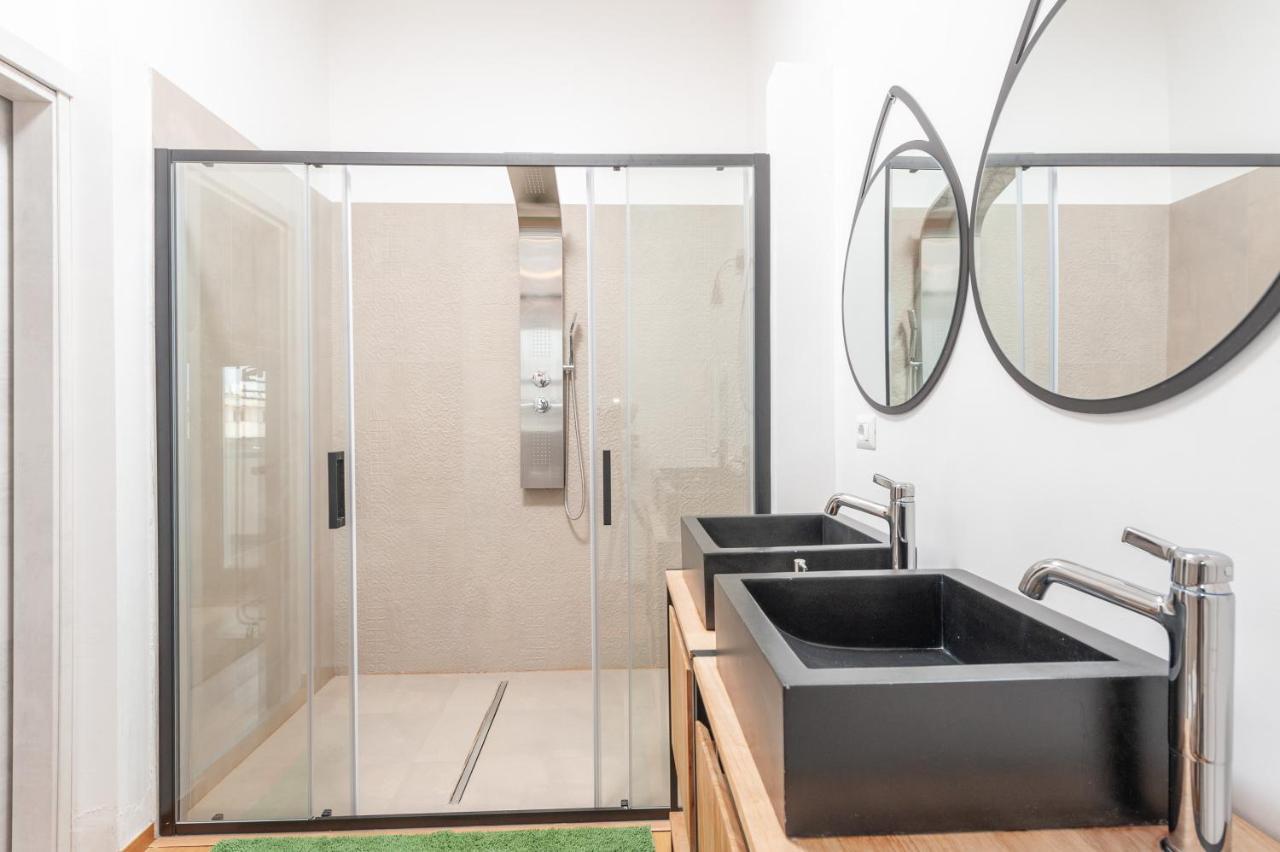 Luxus P4T Family 3 Bedroom With Pool, Tennis Court And Sauna Brindisi Esterno foto