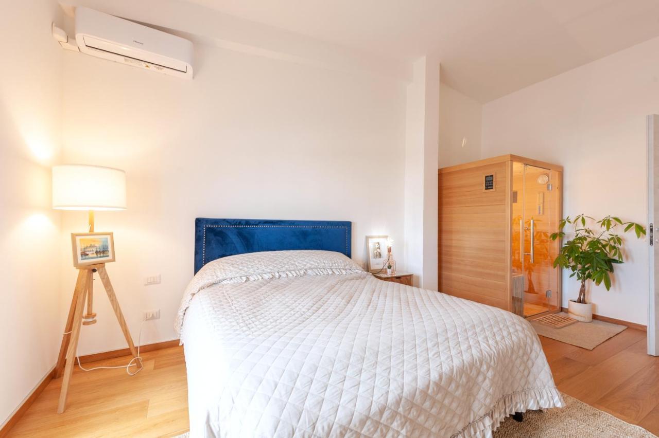 Luxus P4T Family 3 Bedroom With Pool, Tennis Court And Sauna Brindisi Esterno foto