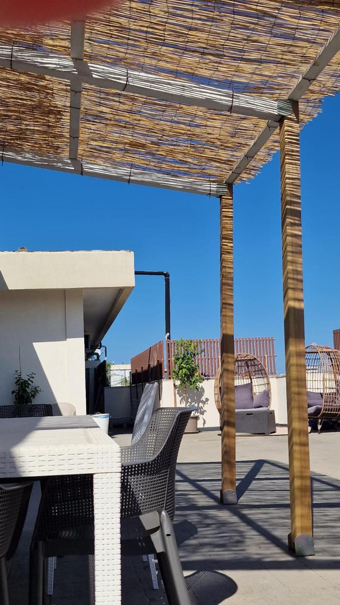 Luxus P4T Family 3 Bedroom With Pool, Tennis Court And Sauna Brindisi Esterno foto